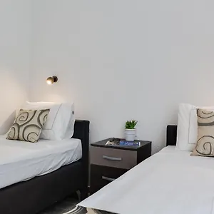 Kastelina Apartment