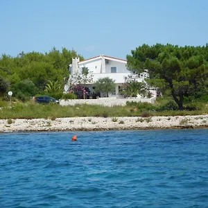 Mirakul Apartment